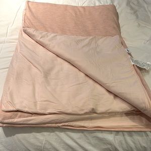 Pink weighted, blanket with removable cover would make great Christmas gift